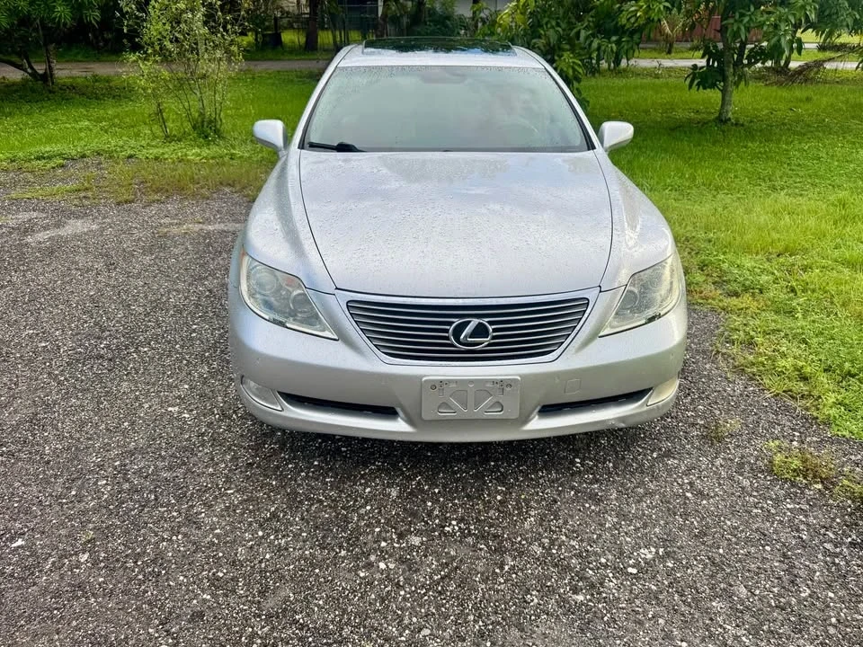 2008 Lexus LS 4th Gen - Image 3 of 19
