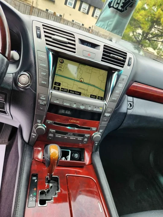 2008 Lexus LS 4th Gen - Image 14 of 15
