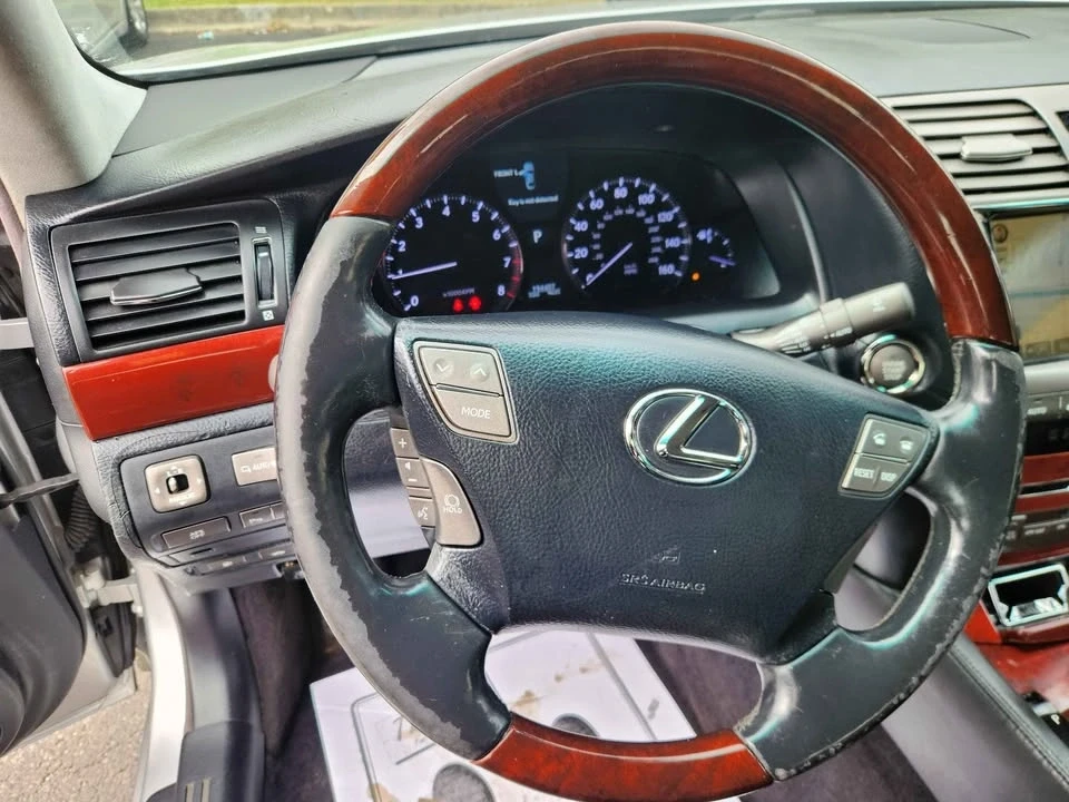 2008 Lexus LS 4th Gen - Image 14 of 16
