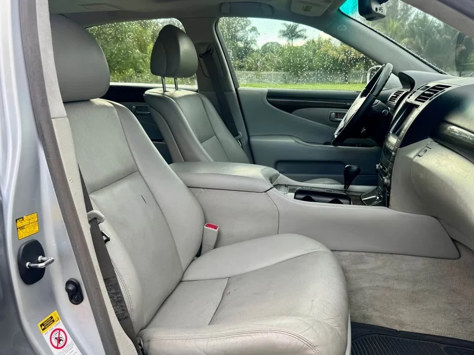 2008 Lexus LS 4th Gen - Image 11 of 19