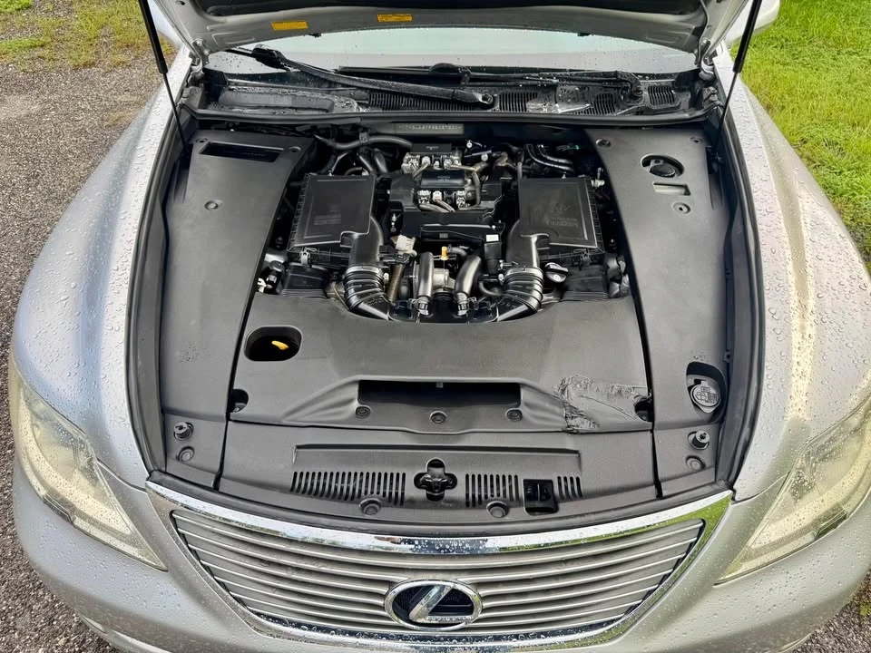 2008 Lexus LS 4th Gen - Image 15 of 19