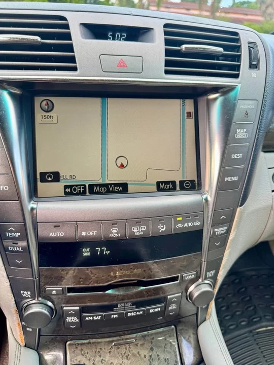 2008 Lexus LS 4th Gen - Image 18 of 19