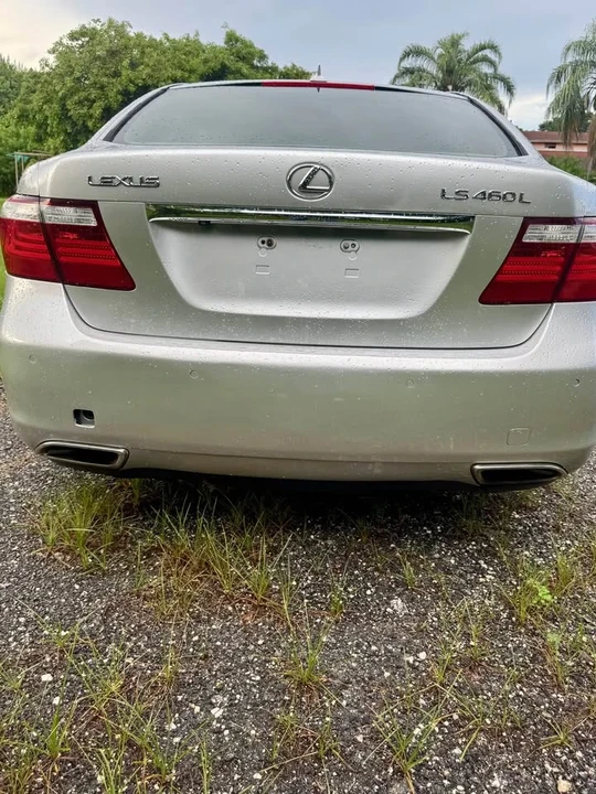2008 Lexus LS 4th Gen - Image 7 of 19