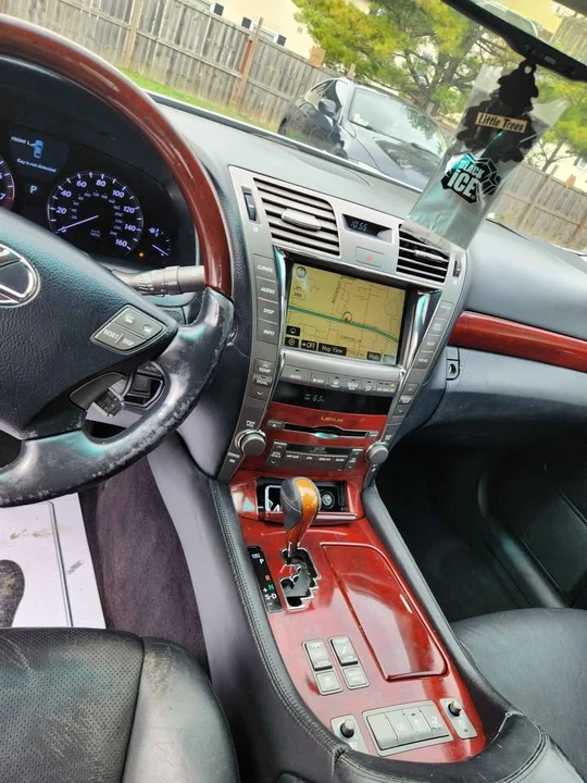 2008 Lexus LS 4th Gen - Image 13 of 16
