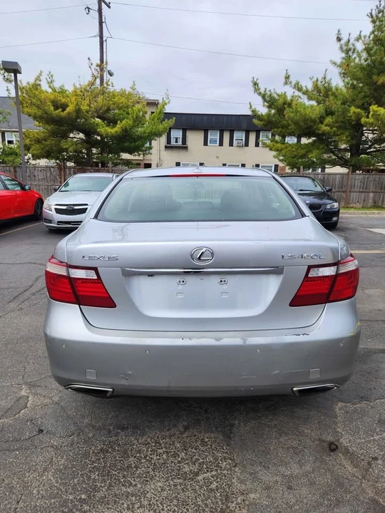 2008 Lexus LS 4th Gen - Image 5 of 16