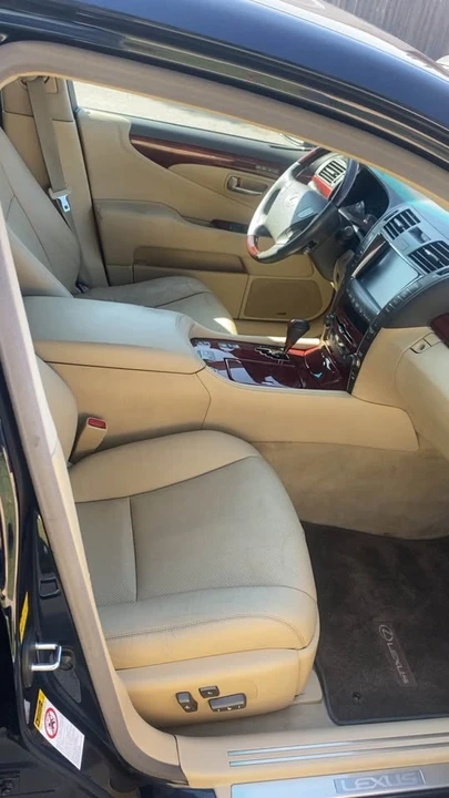 2008 Lexus LS 4th Gen - Image 5 of 8