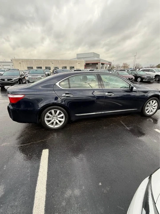 2008 Lexus LS 4th Gen - Image 3 of 8