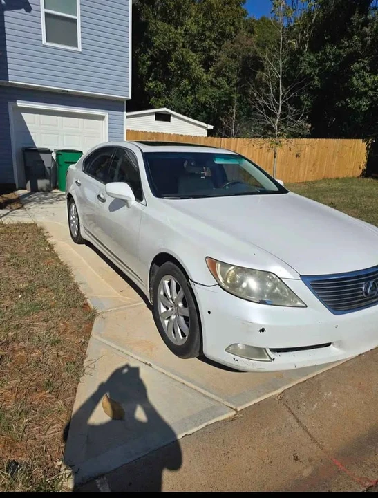 2008 Lexus LS 4th Gen - Image 5 of 6