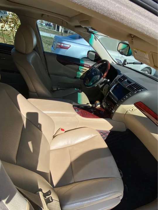 2008 Lexus LS 4th Gen - Image 5 of 9