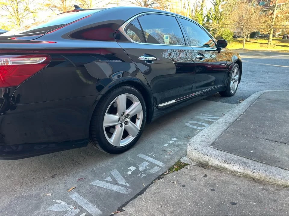 2008 Lexus LS 4th Gen - Image 3 of 11