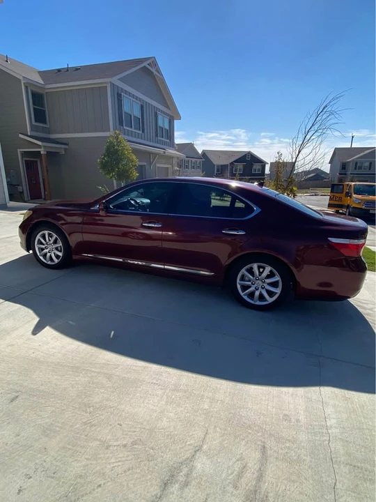 2008 Lexus LS 4th Gen - Image 2 of 9
