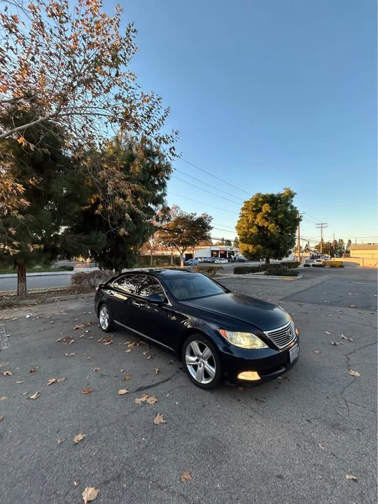 2008 Lexus LS 4th Gen - Image 2 of 9