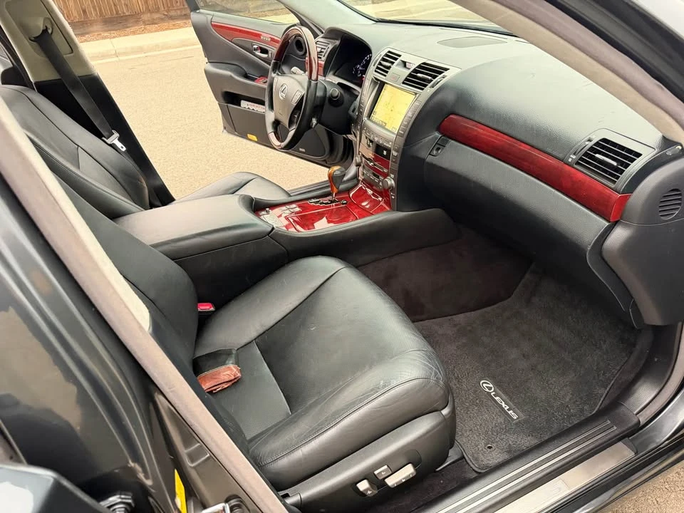 2008 Lexus LS 4th Gen - Image 9 of 15