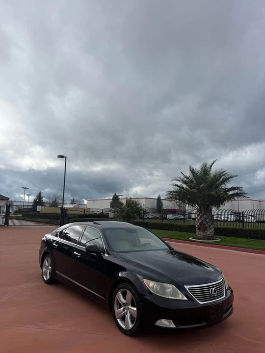 2008 Lexus LS 4th Gen - Image 10 of 10