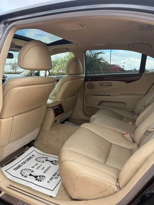 2008 Lexus LS 4th Gen - Image 9 of 10