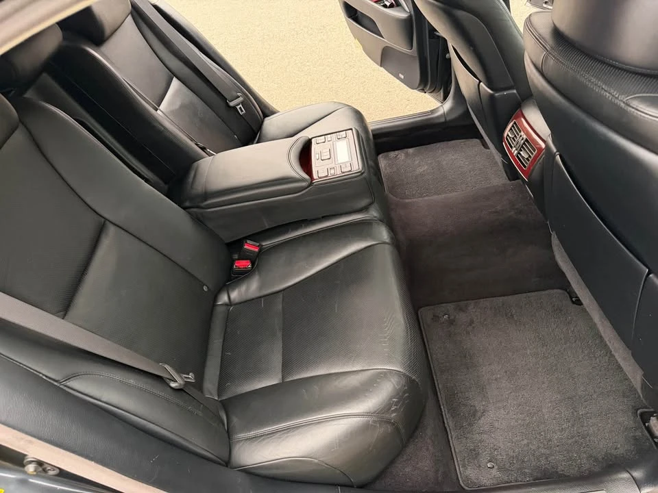2008 Lexus LS 4th Gen - Image 10 of 15