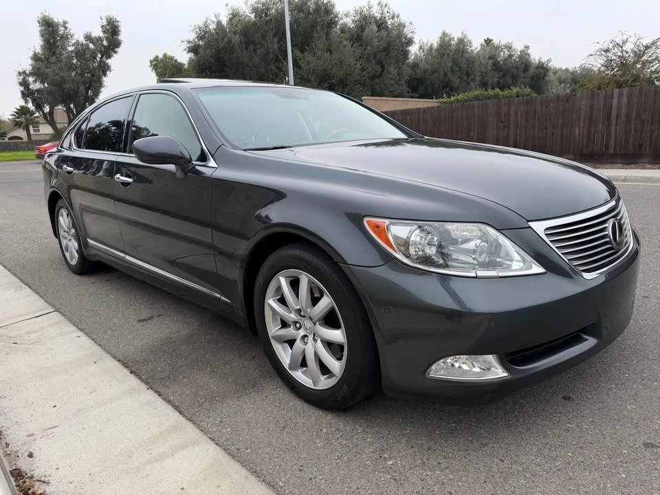 2008 Lexus LS 4th Gen - Image 2 of 15
