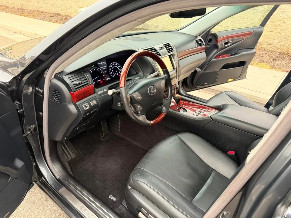 2008 Lexus LS 4th Gen - Image 8 of 15