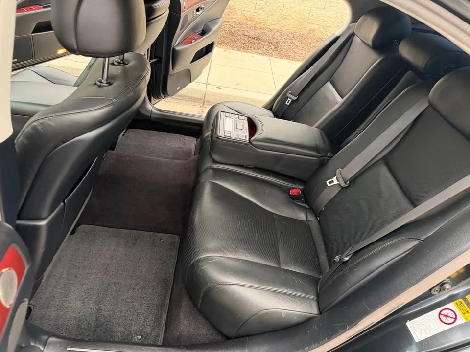 2008 Lexus LS 4th Gen - Image 10 of 15
