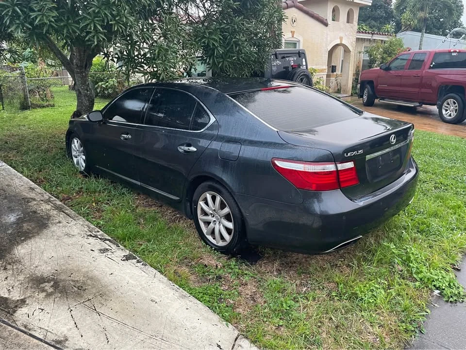 2008 Lexus LS 4th Gen - Image 2 of 8