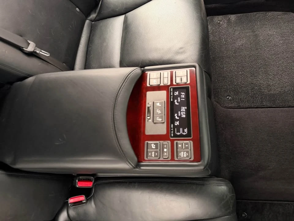 2008 Lexus LS 4th Gen - Image 11 of 15