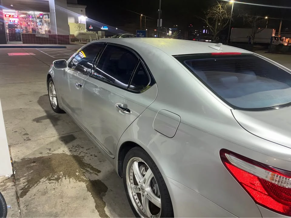 2008 Lexus LS 4th Gen - Image 10 of 15
