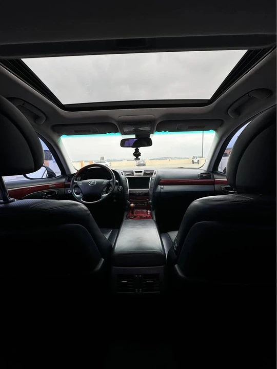 2008 Lexus LS 4th Gen - Image 12 of 12