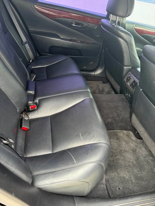 2008 Lexus LS 4th Gen - Image 11 of 12