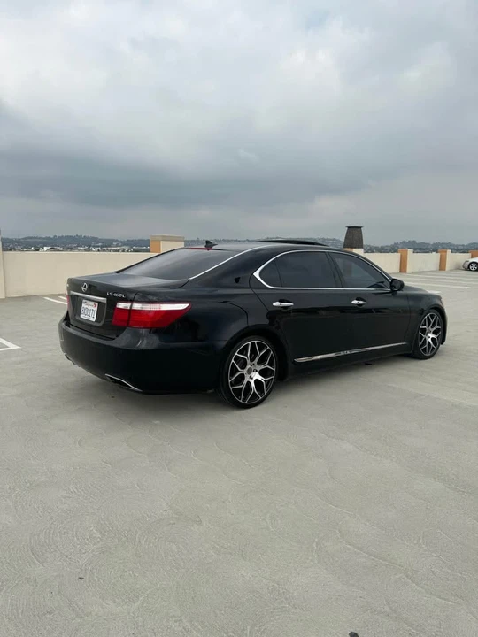 2008 Lexus LS 4th Gen - Image 6 of 12