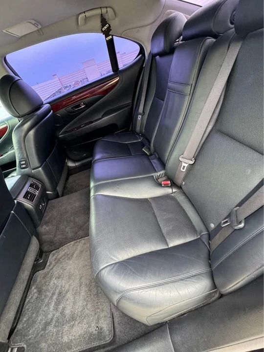 2008 Lexus LS 4th Gen - Image 10 of 12