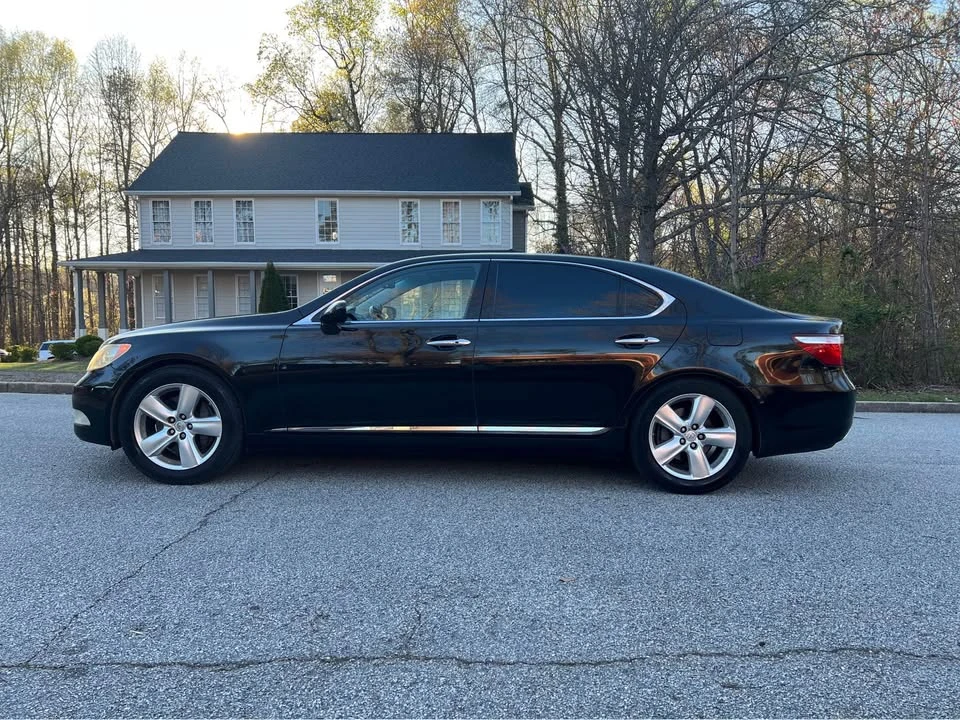 2008 Lexus LS 4th Gen - Image 2 of 20