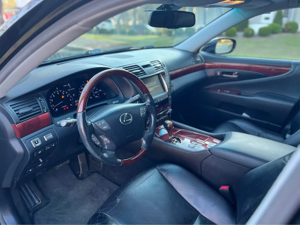 2008 Lexus LS 4th Gen - Image 10 of 20