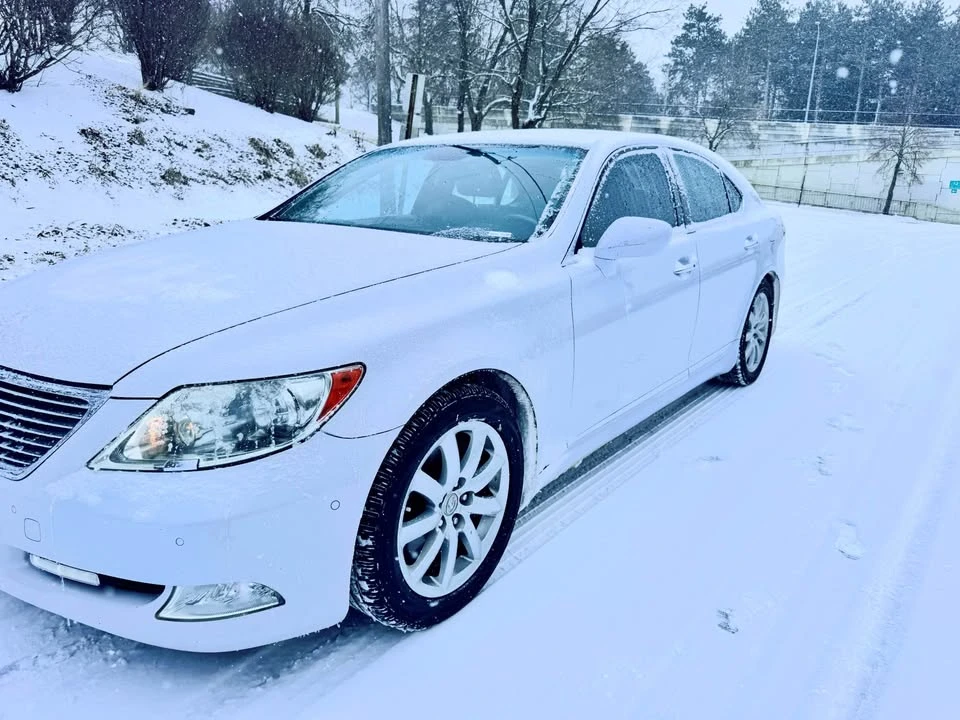 2008 Lexus LS 4th Gen - Image 5 of 5