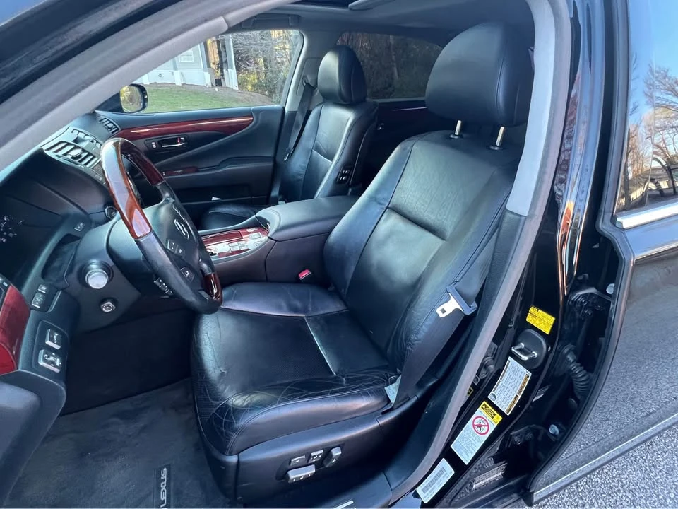 2008 Lexus LS 4th Gen - Image 12 of 20