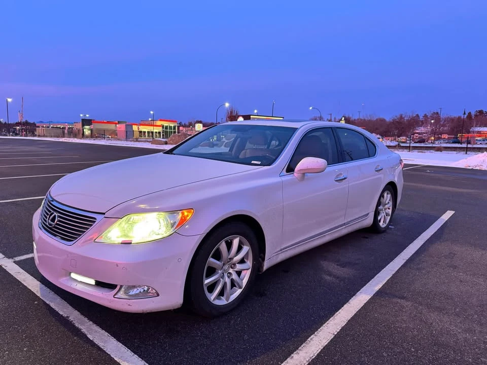2008 Lexus LS 4th Gen - Image 4 of 5