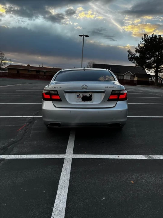 2008 Lexus LS 4th Gen - Image 3 of 10