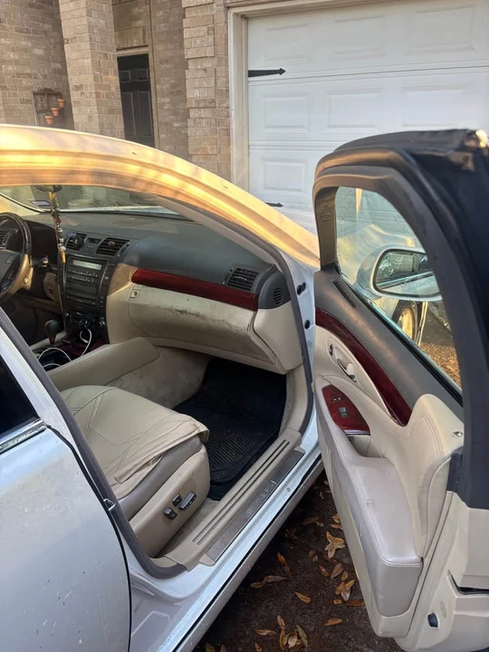 2008 Lexus LS 4th Gen - Image 11 of 11