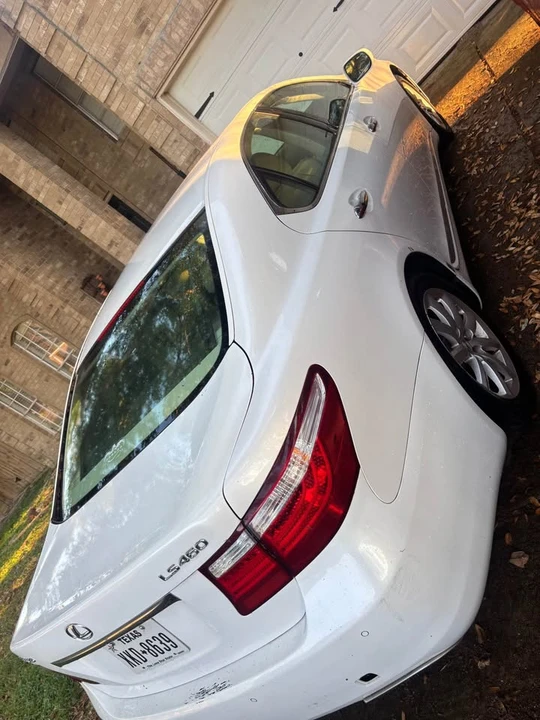 2008 Lexus LS 4th Gen - Image 5 of 11
