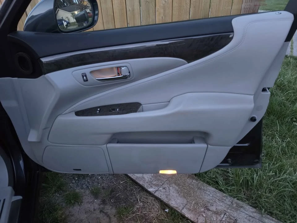 2008 Lexus LS 4th Gen - Image 13 of 20