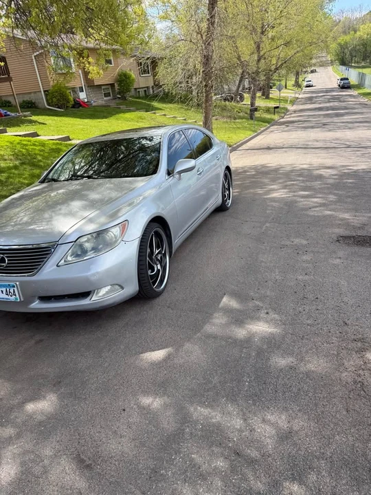 2008 Lexus LS 4th Gen - Image 2 of 6