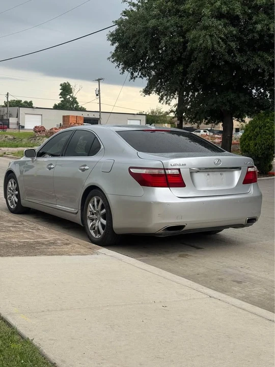 2008 Lexus LS 4th Gen - Image 2 of 8