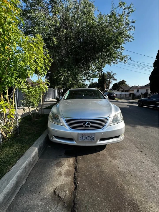 2008 Lexus LS 4th Gen - Image 2 of 6