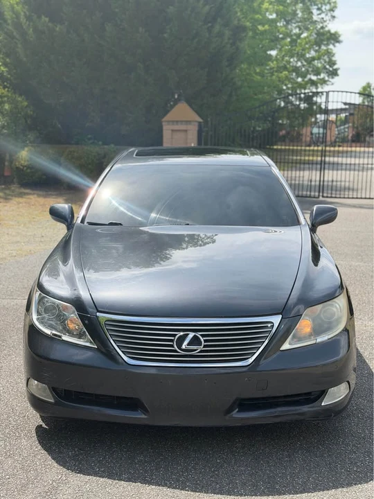 2008 Lexus LS 4th Gen - Image 3 of 12