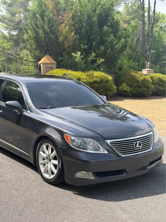 2008 Lexus LS 4th Gen - Image 4 of 12