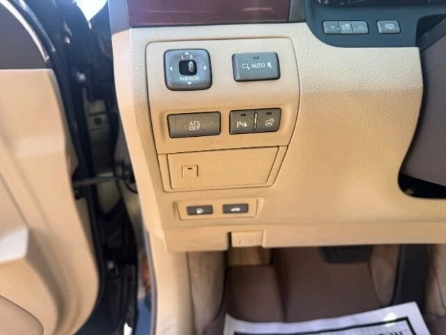 2008 Lexus LS 4th Gen - Image 12 of 19