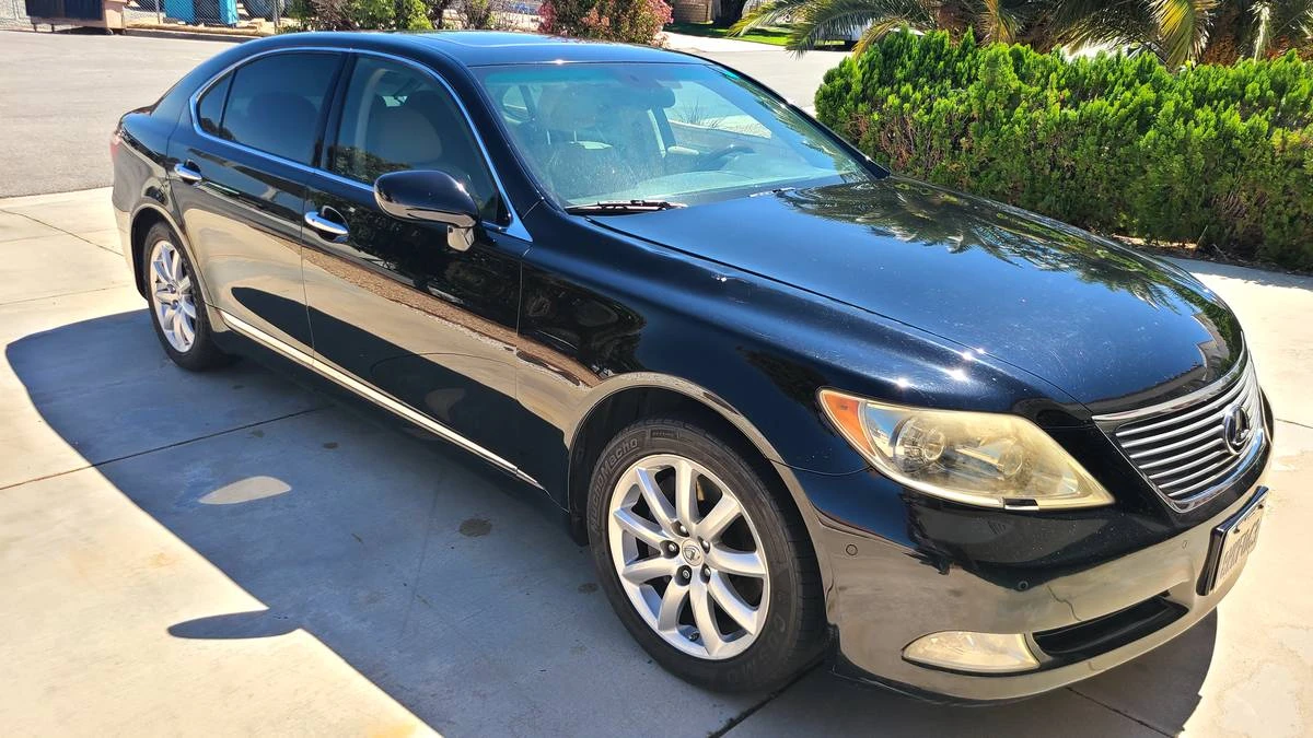 2008 Lexus LS 4th Gen - Image 3 of 9