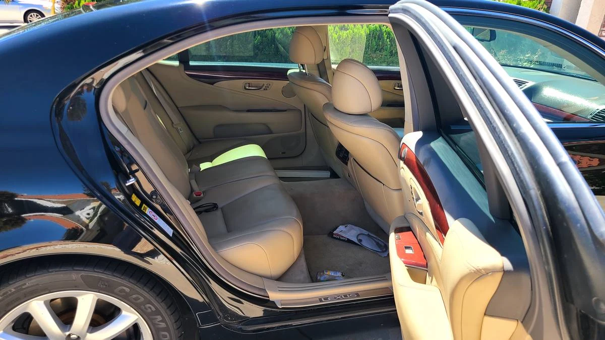 2008 Lexus LS 4th Gen - Image 5 of 9