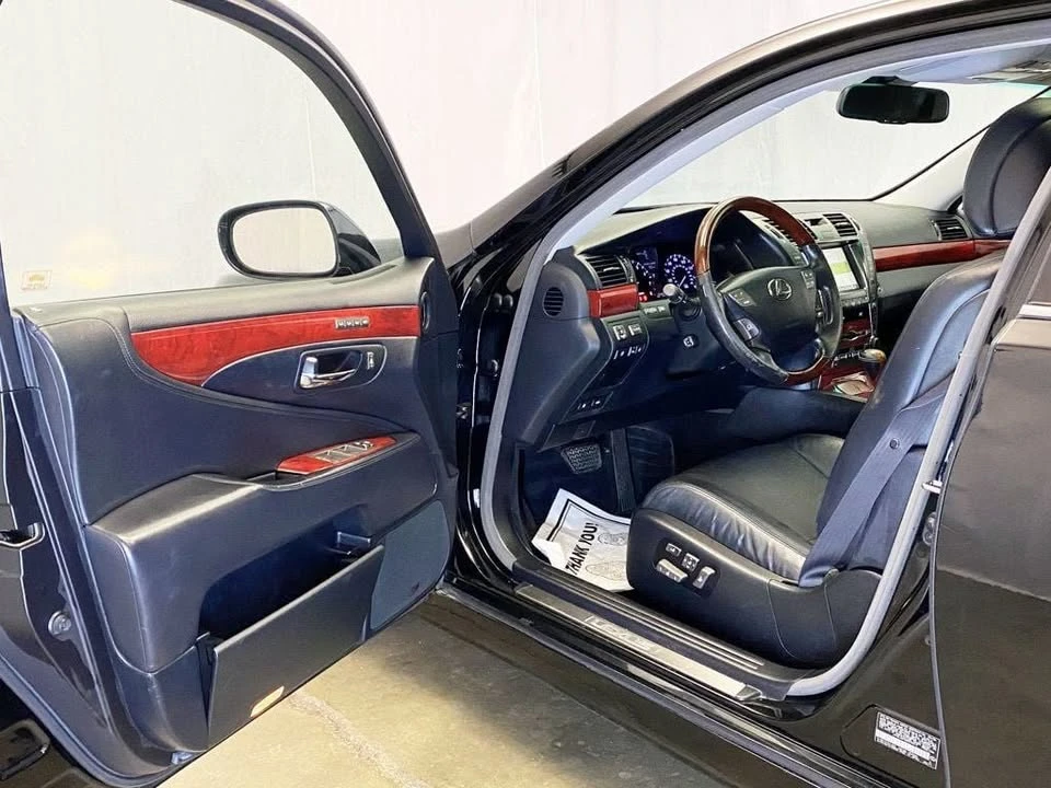 2008 Lexus LS 4th Gen - Image 15 of 20