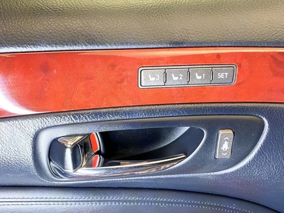 2008 Lexus LS 4th Gen - Image 16 of 20