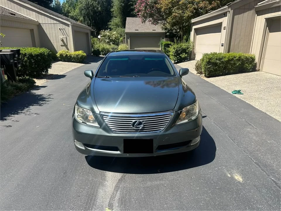 2008 Lexus LS 4th Gen - Image 5 of 11